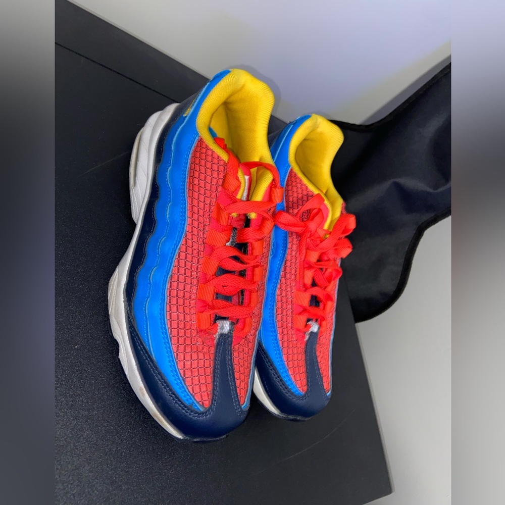 Air max 95 “ Crimson Blue”